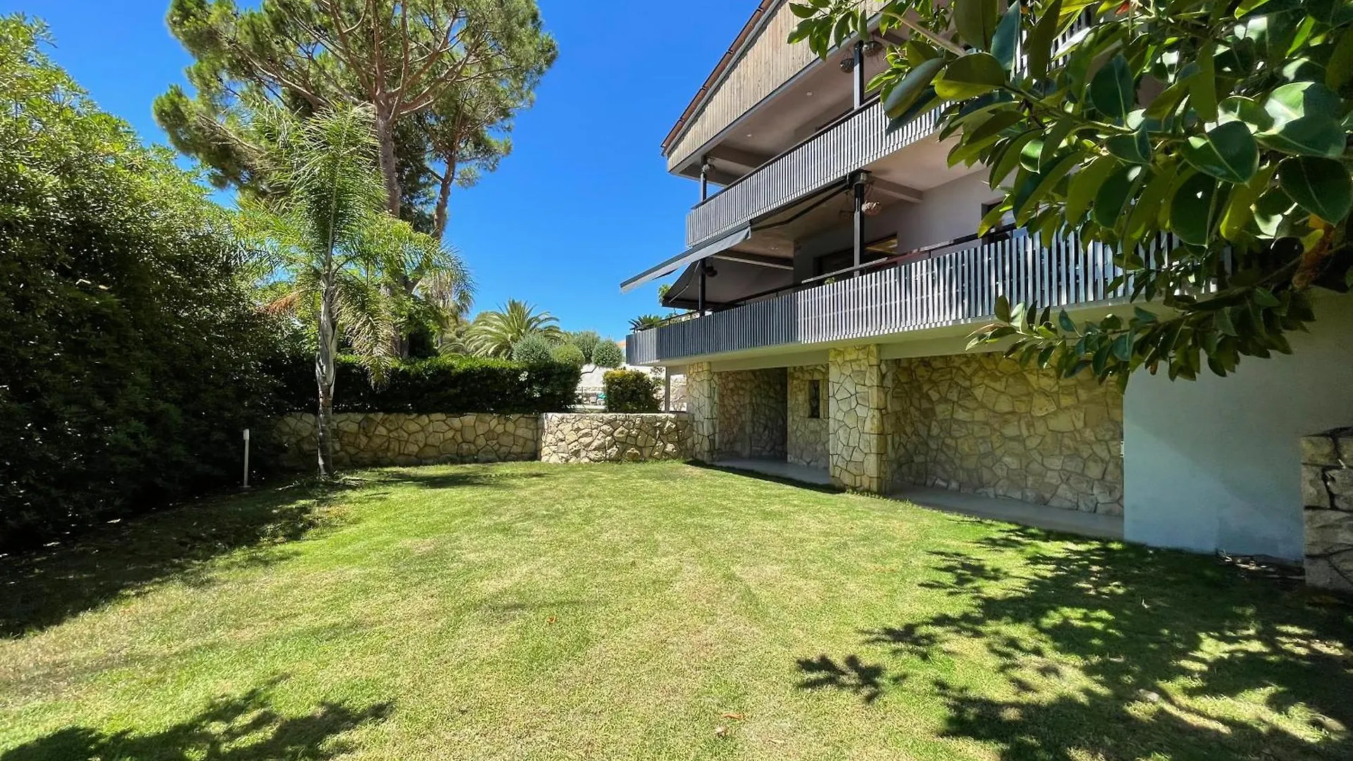 Luxurious Villa La Paz: Beach, Port Aventura Golf Salou