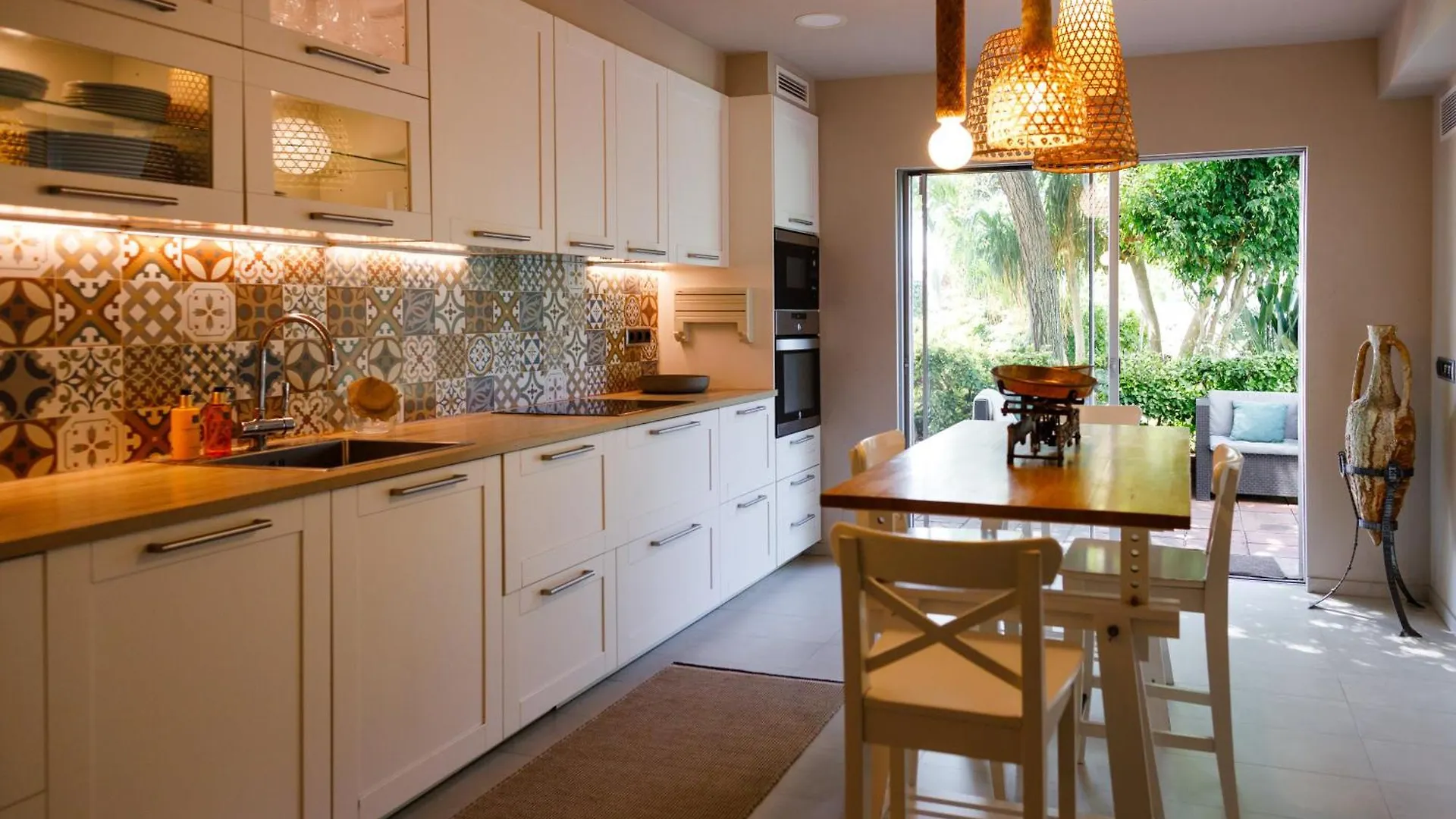 Luxurious Villa La Paz: Beach, Port Aventura Golf Salou Spagna