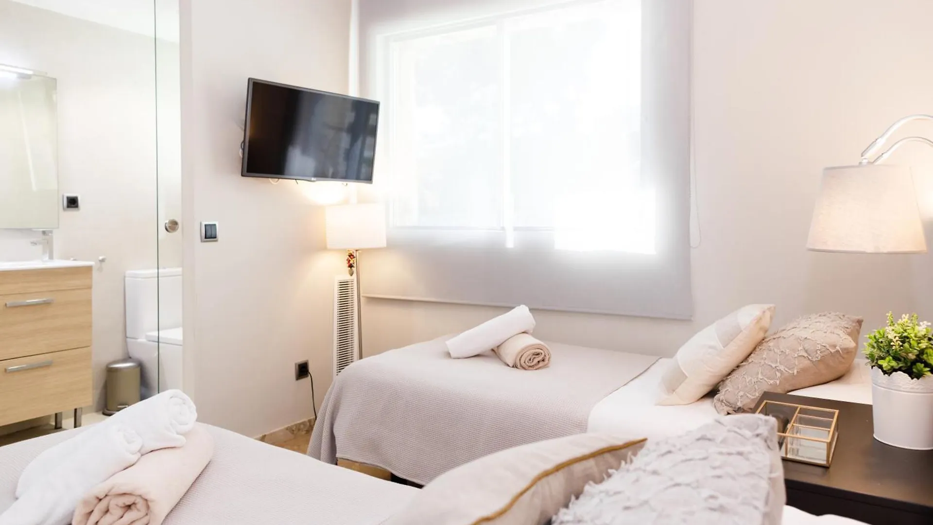 Luxurious Villa La Paz: Beach, Port Aventura Golf Salou 0*,