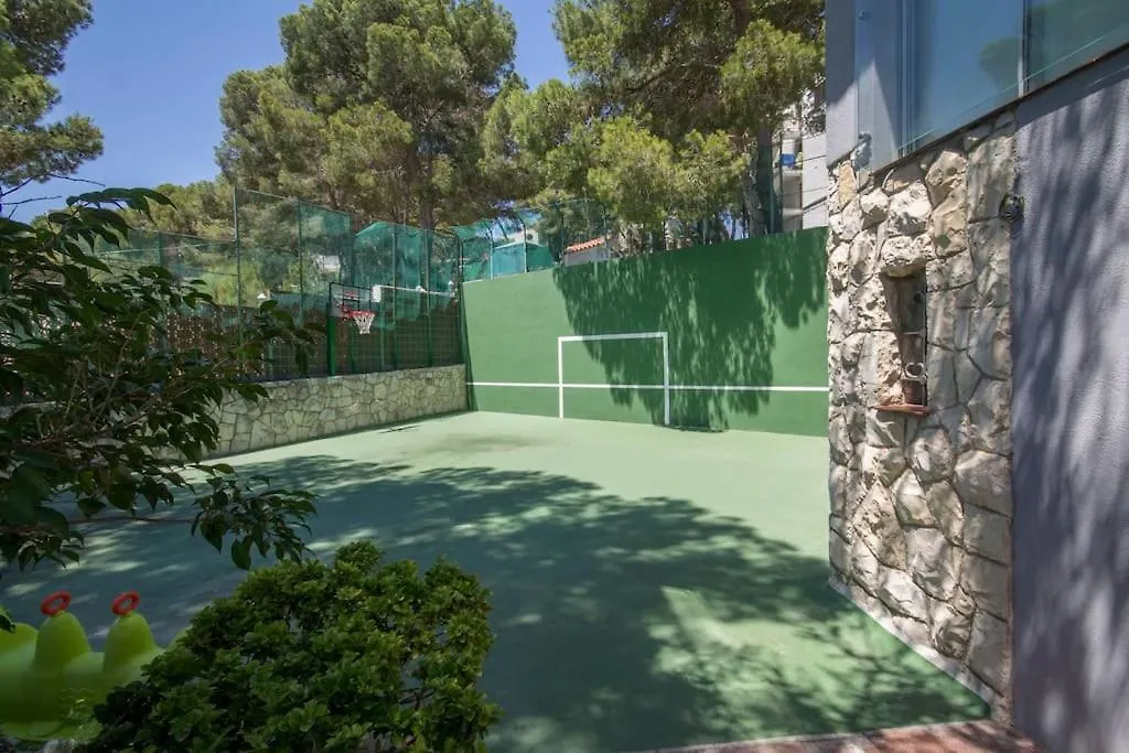 Luxurious Villa La Paz: Beach, Port Aventura Golf Salou