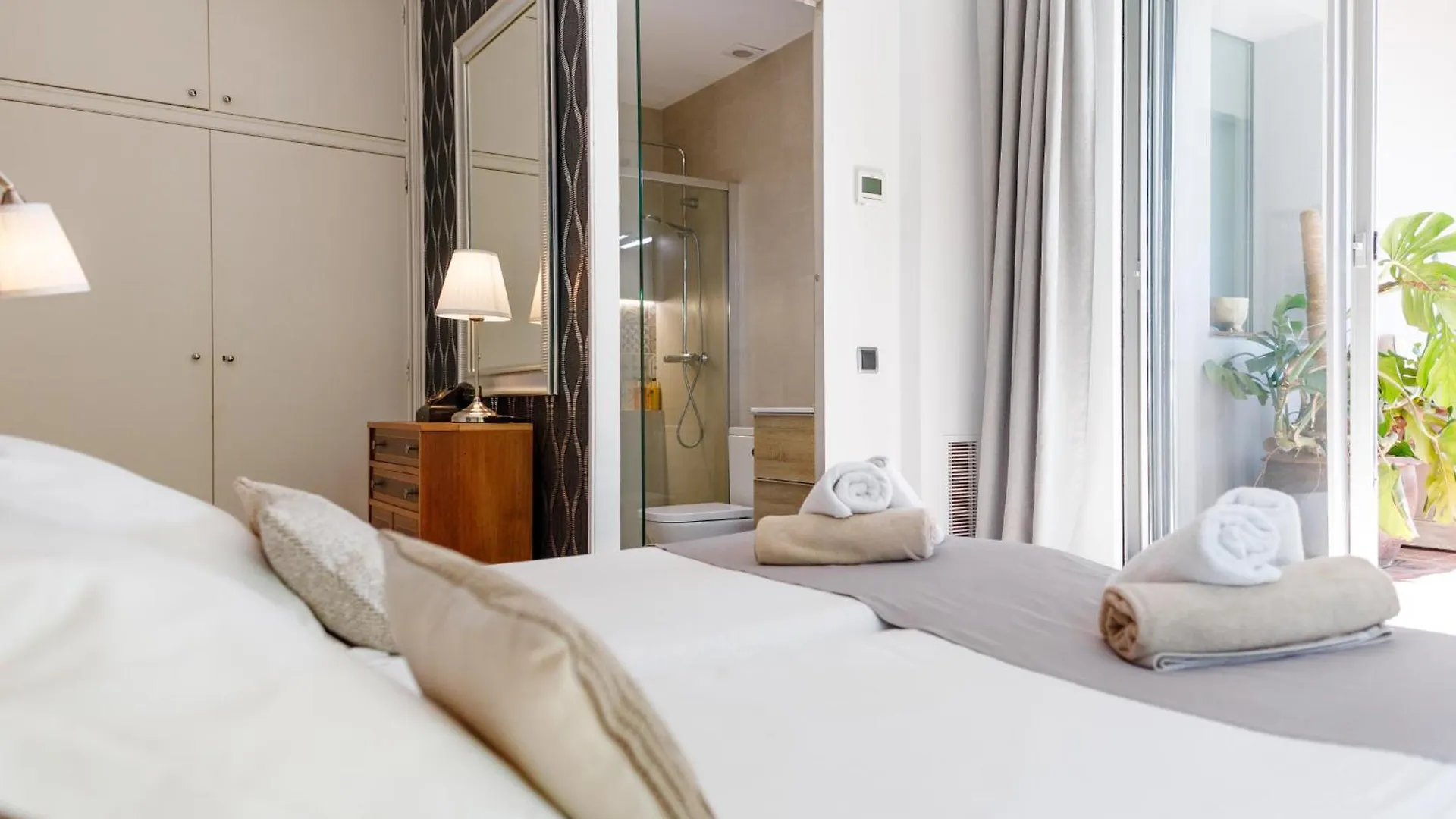 Luxurious Villa La Paz: Beach, Port Aventura Golf Salou