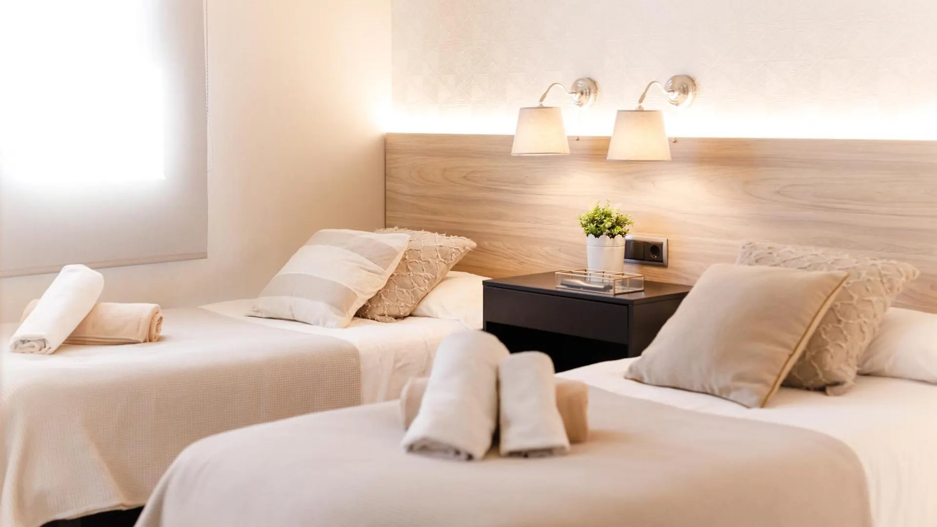 Luxurious Villa La Paz: Beach, Port Aventura Golf Salou Spain